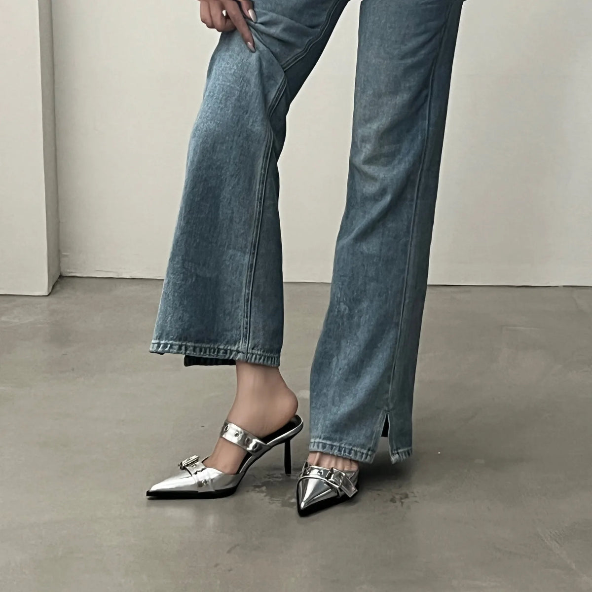 Women's Summer Pointed-Toe Silver Slingback Heels with Belt Buckle Accent