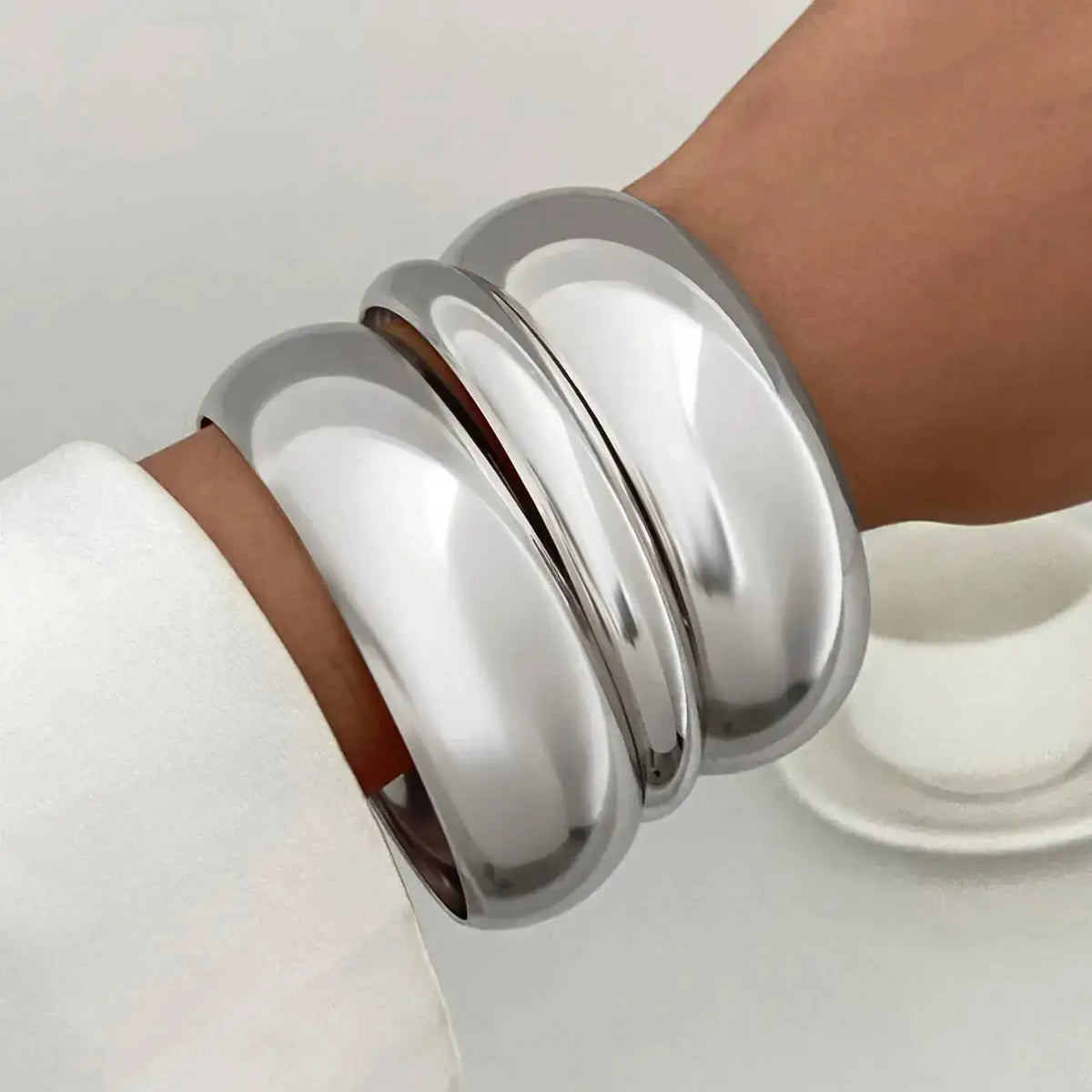 Lumière Statement™ 3-Piece Glossy Metal Stacking Bangle Set