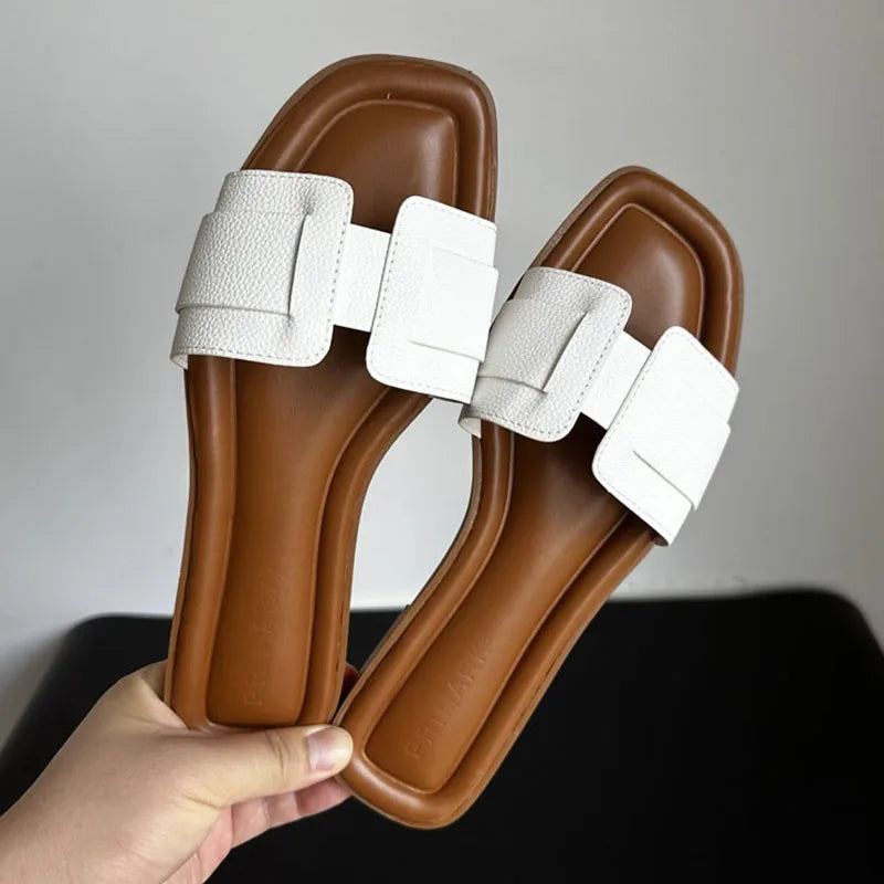 2025 Women's Modern Flat Leather Outdoor Slippers & Casual Slides