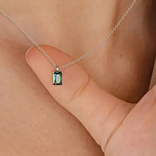 Women's Minimalist Emerald-Green Cubic Zirconia Baguette Pendant Necklace