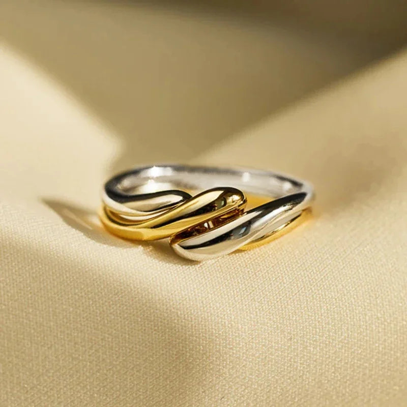 Huitan Novel Two Tone Twisty Women Rings Gold/Silver Color Newly Designed Versatile Finger Jewelry Daily Wear Accessories Gifts
