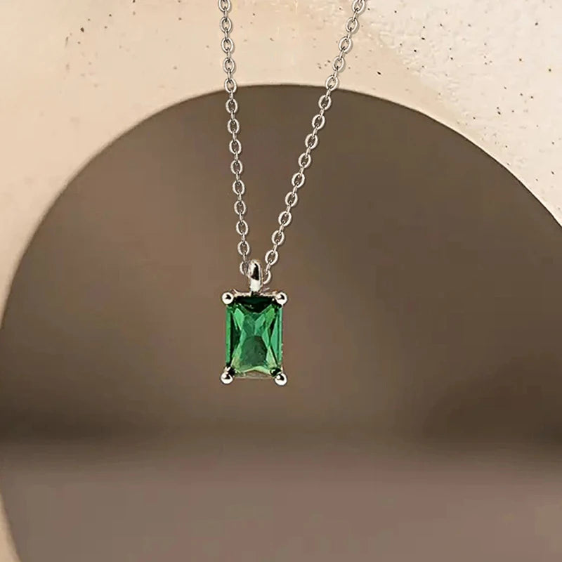 Women's Minimalist Emerald-Green Cubic Zirconia Baguette Pendant Necklace