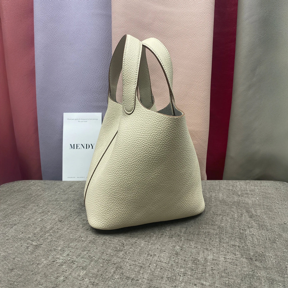 Women's Genuine Leather Designer Bucket Handbag (18cm / 22cm)