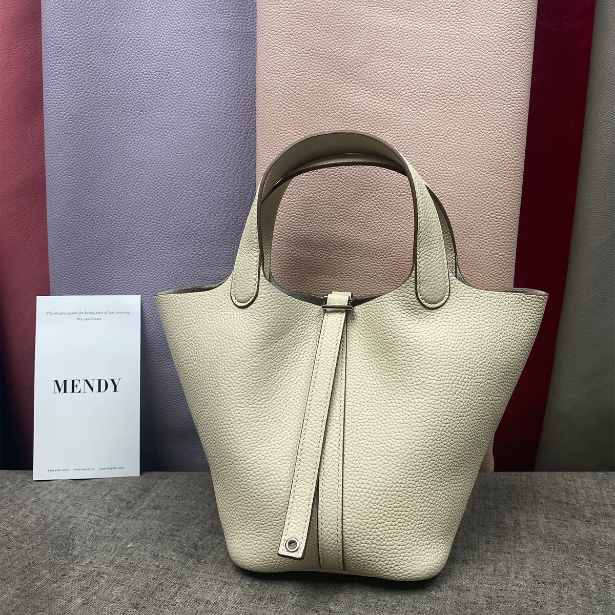Women's Genuine Leather Designer Bucket Handbag (18cm / 22cm)