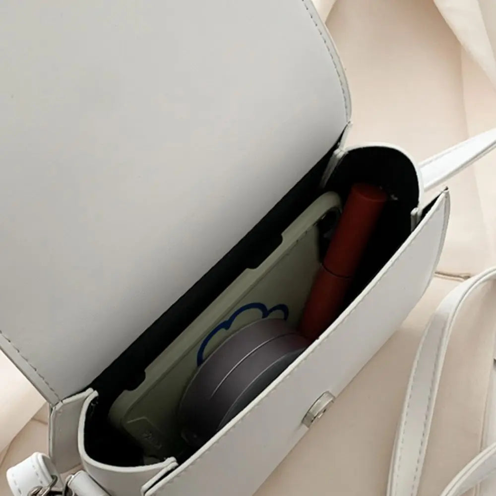 Women's Minimalist Solid Color Saddle Shoulder & Crossbody Flap Bag