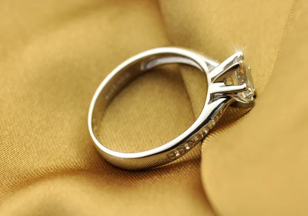 Lumière Royale™ 925 Sterling Silver Six-Prong Imitation Diamond Solitaire Ring
