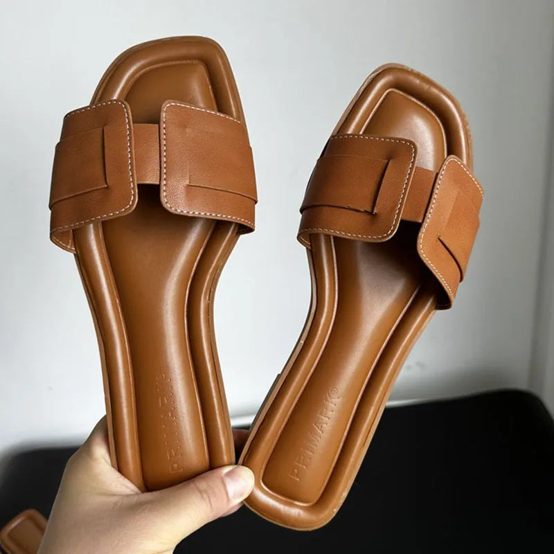 2025 Women's Modern Flat Leather Outdoor Slippers & Casual Slides